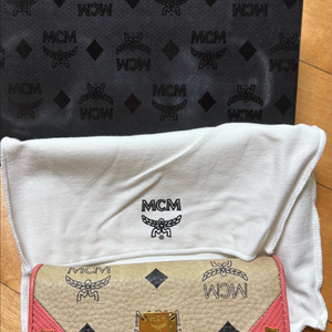 MCM 반지갑 팝니다