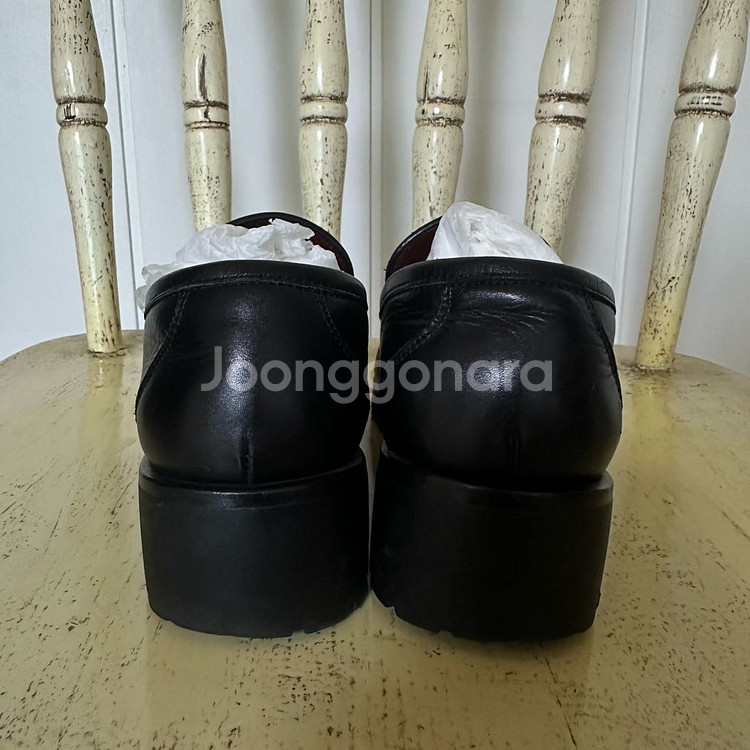 235 페라가모 여성 로퍼 블랙--3