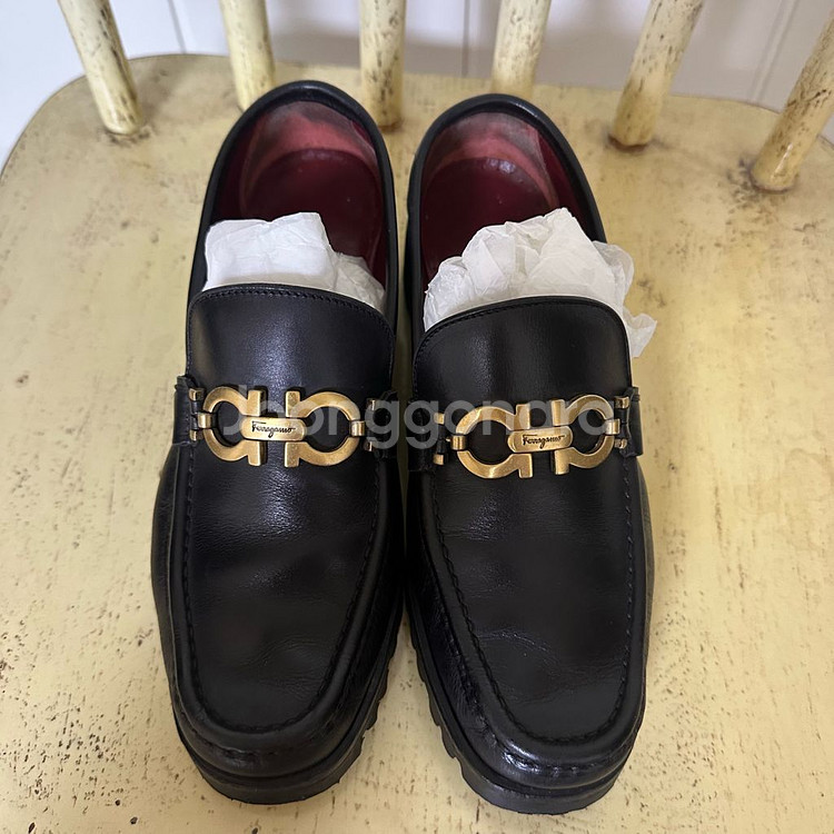 235 페라가모 여성 로퍼 블랙--7