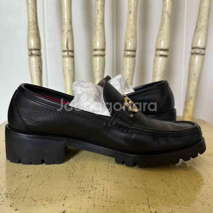 235 페라가모 여성 로퍼 블랙--6