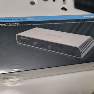 인텔 인증 썬더볼트4 독 USB4 도킹스테이션 T4D210