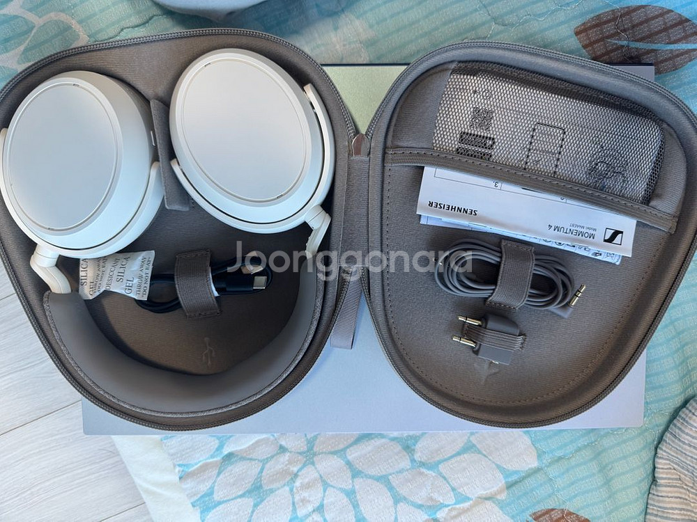 젠하이저 모멘텀4 화이트 판매합니다!--3