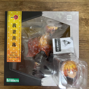 귀멸의칼날)젠이츠 코토부키야 피규어(특전헤드 포함)