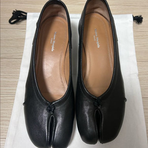 메종마르지엘라 뉴타비 플랫 37.5