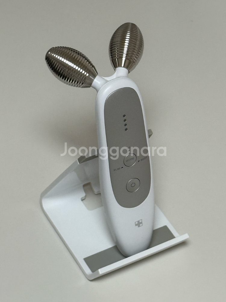 (택포)메디큐브 에이지알 더마 ems샷--0