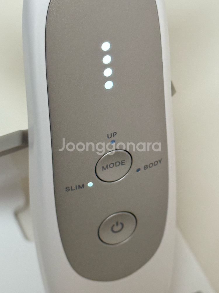 (택포)메디큐브 에이지알 더마 ems샷--1