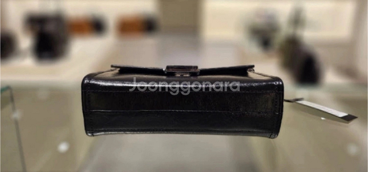 쿠론 가방 팝니다--6