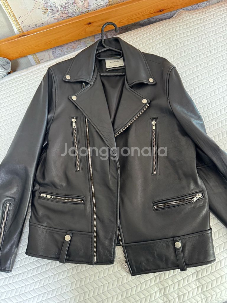 비바스튜디오 가죽 자켓--0