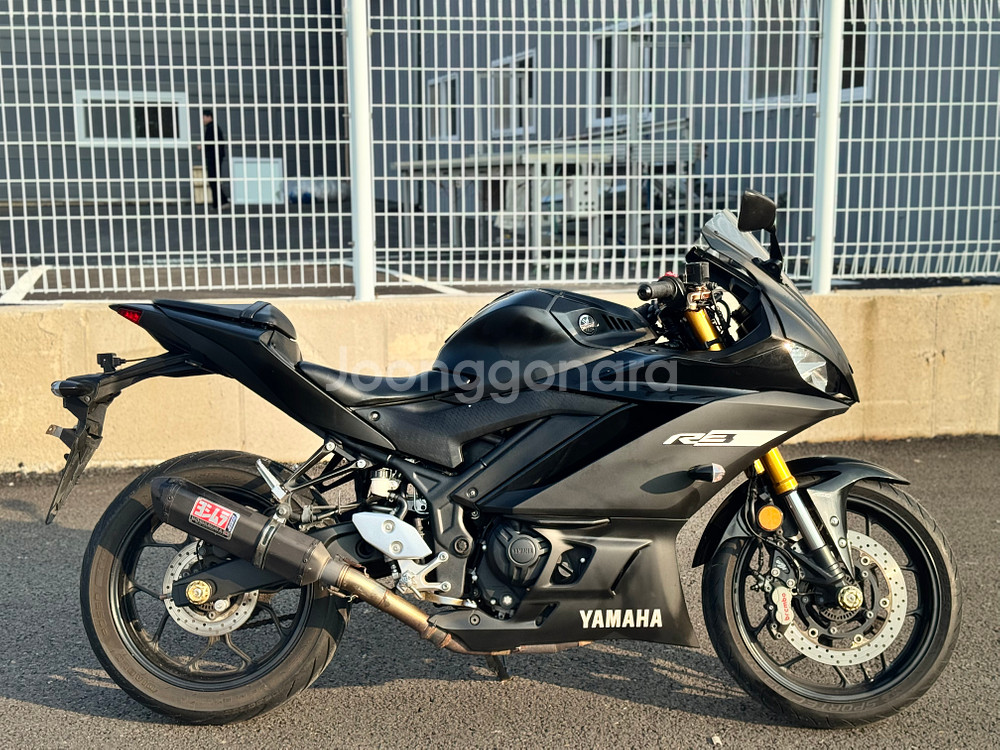 r3 19년식 4만키로 머플러튜닝 깔끔차량 판매합니다--1