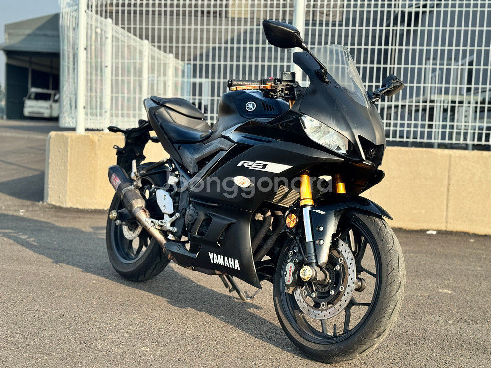 r3 19년식 4만키로 머플러튜닝 깔끔차량 판매합니다--0