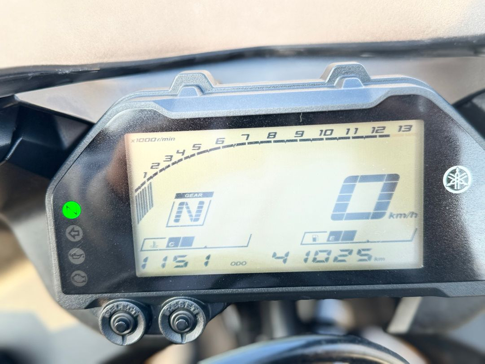 r3 19년식 4만키로 머플러튜닝 깔끔차량 판매합니다 이미지