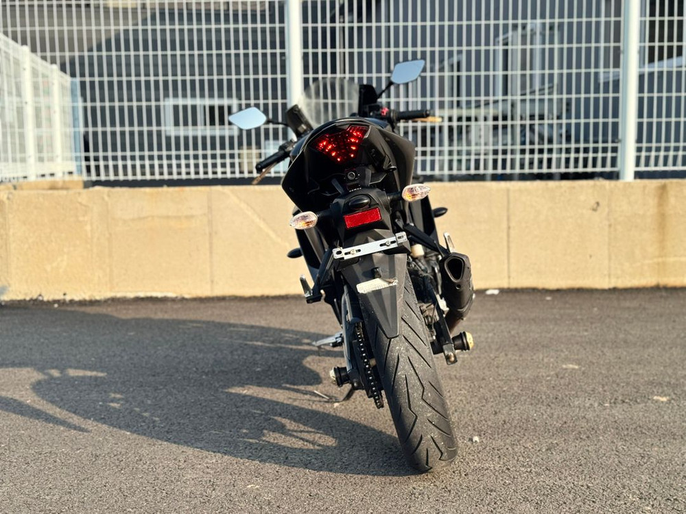 r3 19년식 4만키로 머플러튜닝 깔끔차량 판매합니다 이미지