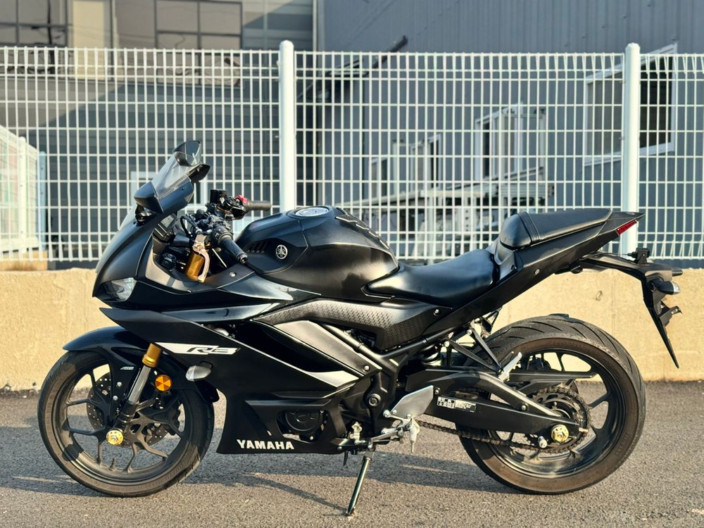 r3 19년식 4만키로 머플러튜닝 깔끔차량 판매합니다 이미지