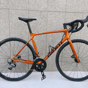 상태S급 22년 자이언트tcr 어드밴스1 디스크 울테그라 카본 로드자전거 ml사이즈 팔아요.