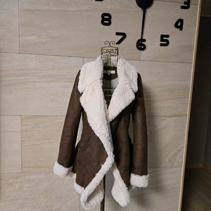 [66] 에고이스트 여성 무스탕 자켓