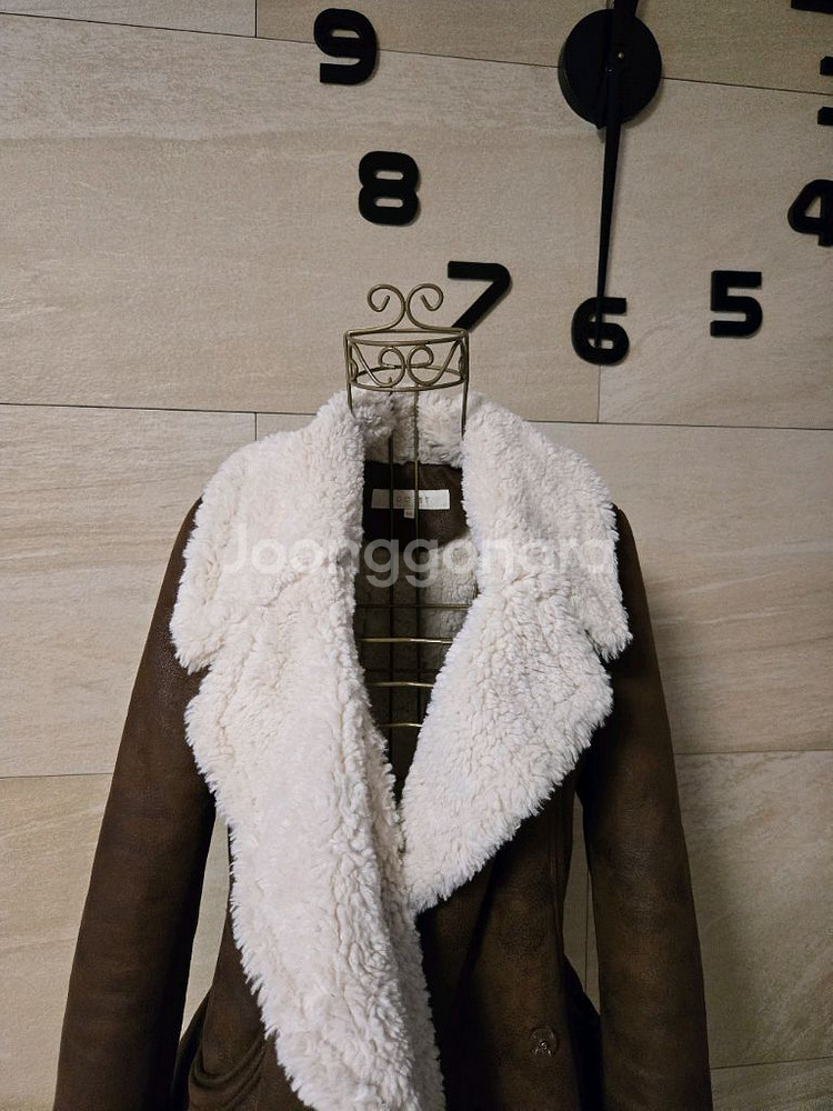 [66] 에고이스트 여성 무스탕 자켓--1