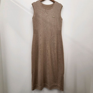 오즈세컨 캐시미어 민소매 원피스