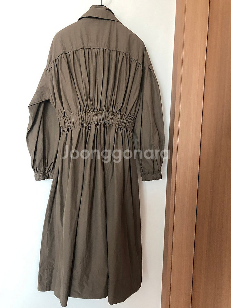 바스락 셔링 오드리 밴딩 퍼프 벌룬 햅번 원피스 트렌치자켓 야상점퍼 타임마인랑방오브제스타일 109000원--1