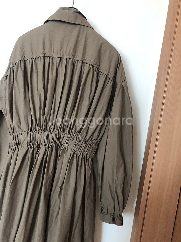 바스락 셔링 오드리 밴딩 퍼프 벌룬 햅번 원피스 트렌치자켓 야상점퍼 타임마인랑방오브제스타일 109000원--3