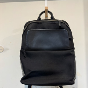 만다리나덕 레더 백팩