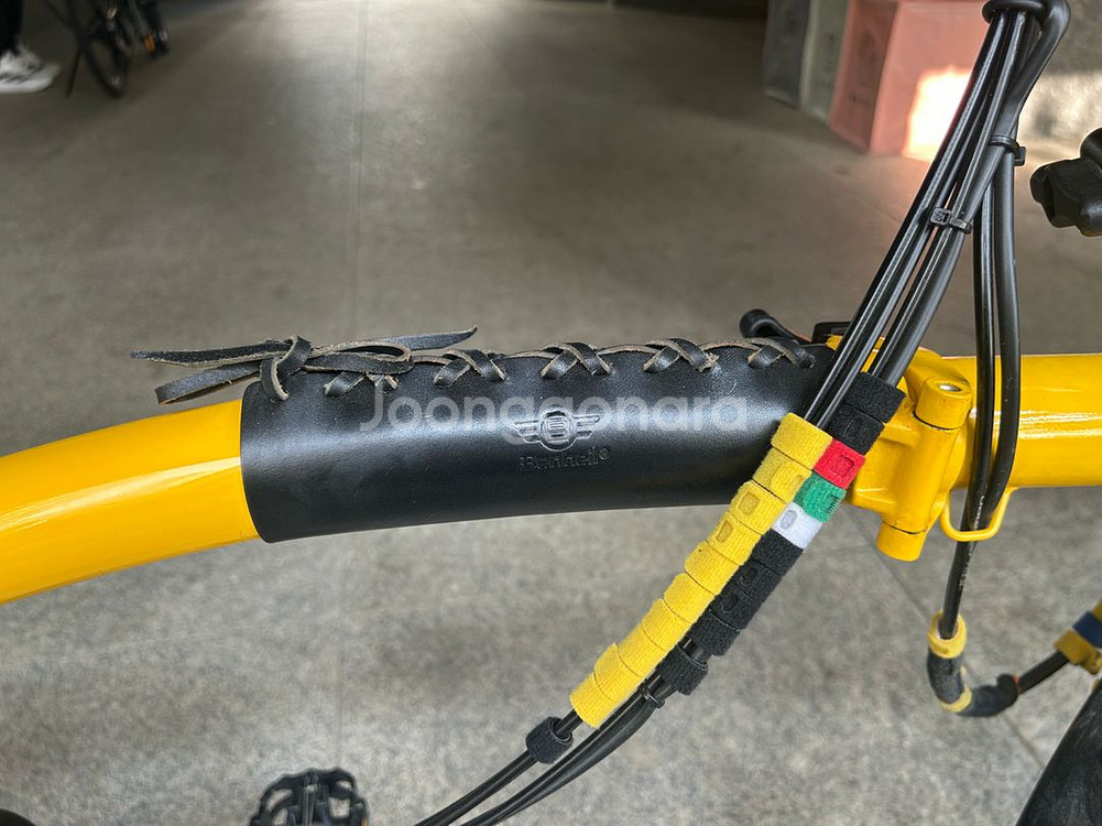 브롬톤 m6r 허브다이나모 범블비 팝니다--6