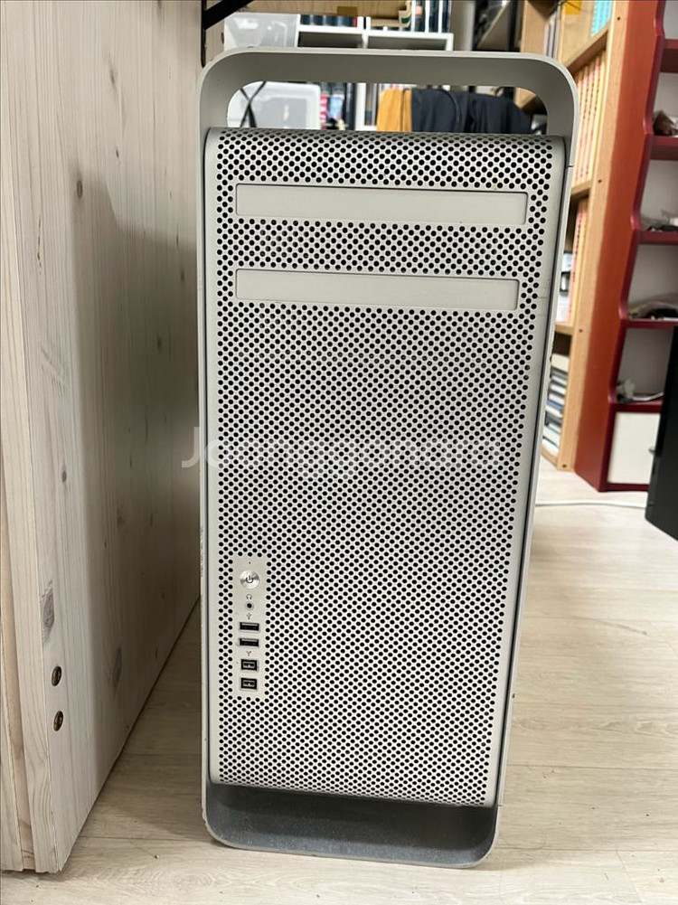 애플 맥프로 타워맥 팝니다--1