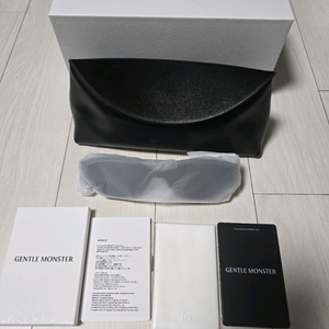 젠틀몬스터 선글라스 던스01 팝니다