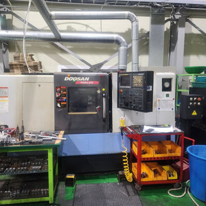 두산 CNC 선반 이미지