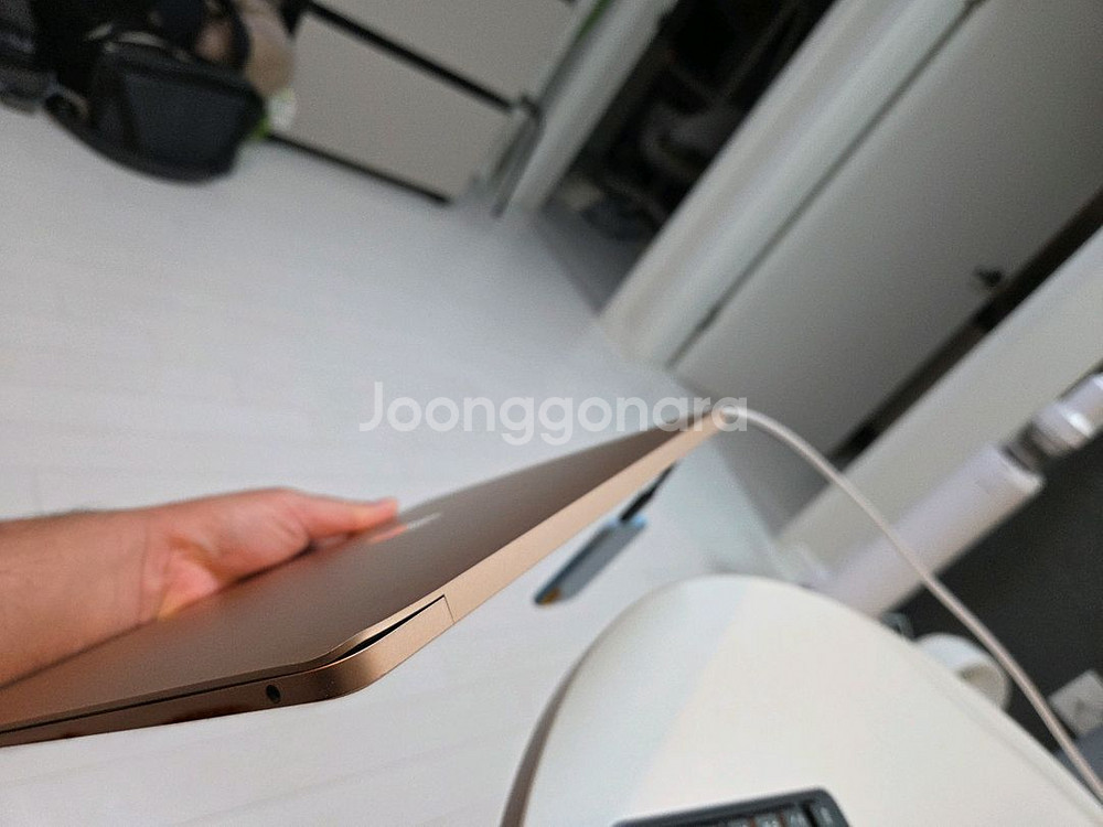 맥북에어 m1 8g ssd512 로즈골드 팝니다--6