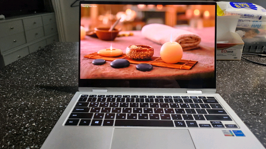 삼성 갤럭시북 프로360/슈퍼 아몰레드/2in1--1