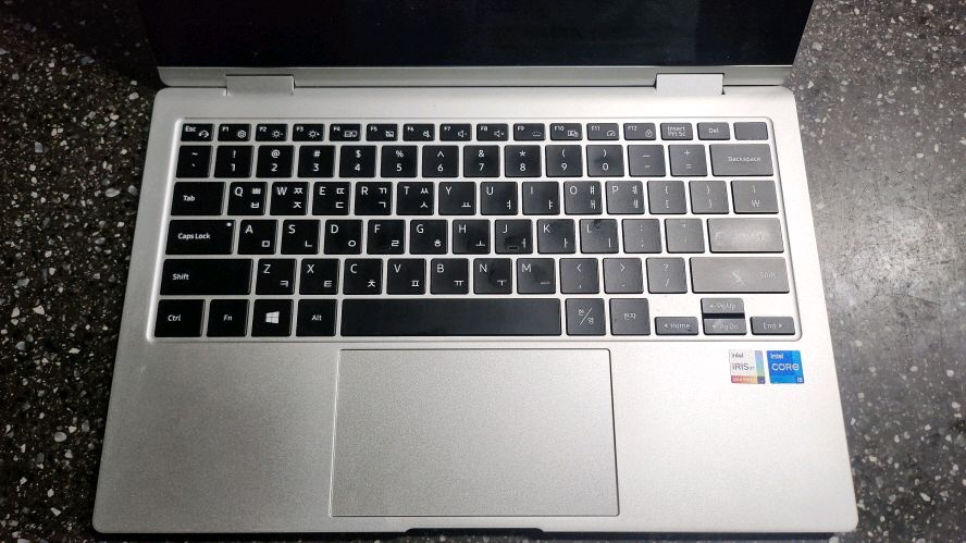 삼성 갤럭시북 프로360/슈퍼 아몰레드/2in1--5