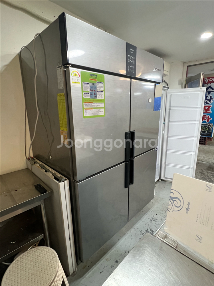 스타리온 4도어 업소용 냉장고--2