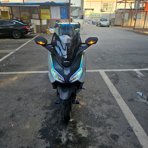 포르자350 24년식 그레이 색상 판매합니다