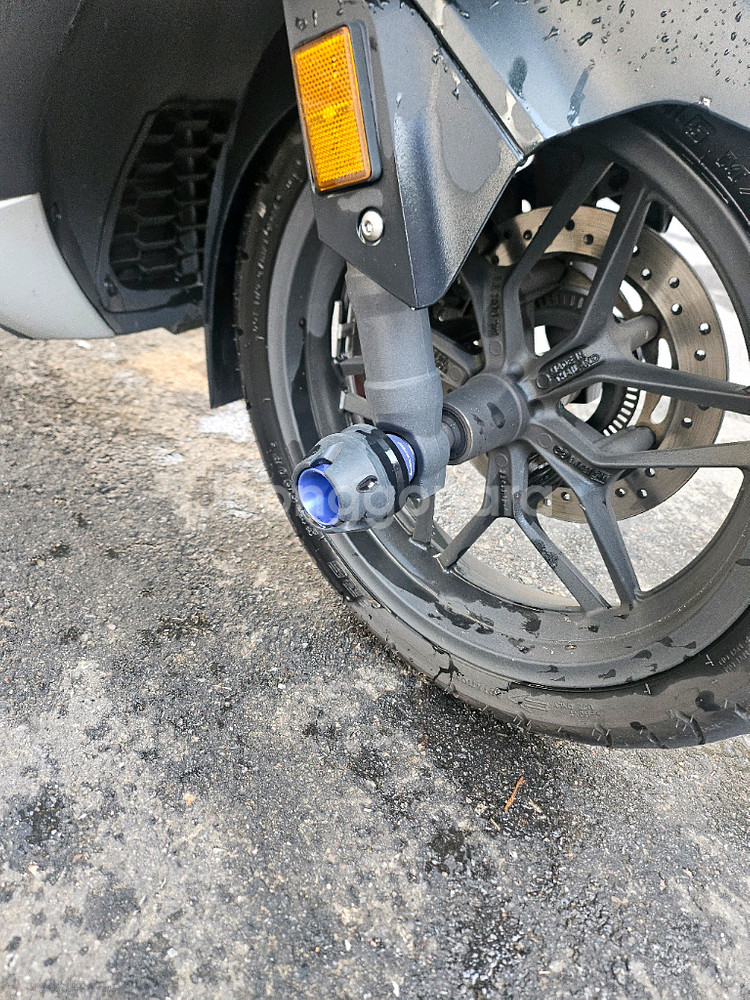 포르자350 24년식 그레이 색상 판매합니다--5