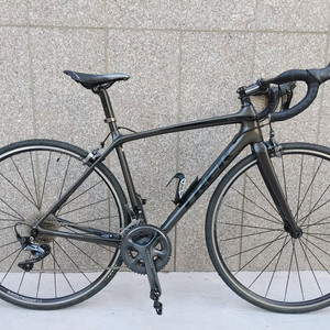 업글 다수 17년 트렉 에몬다 sl6 풀 울테그라 카본 로드자전거 52사이즈 팝니다.