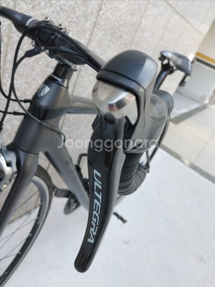 업글 다수 17년 트렉 에몬다 sl6 풀 울테그라 카본 로드자전거 52사이즈 팝니다.--9