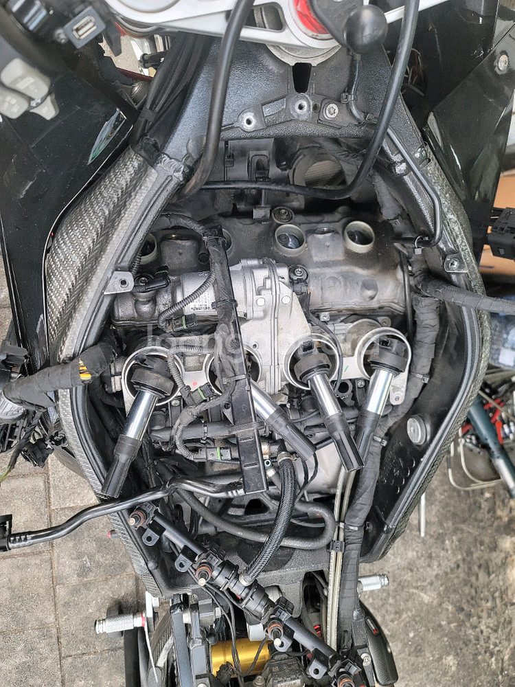 bmw s1000rr 16년식 정검완료 판매합니다--8