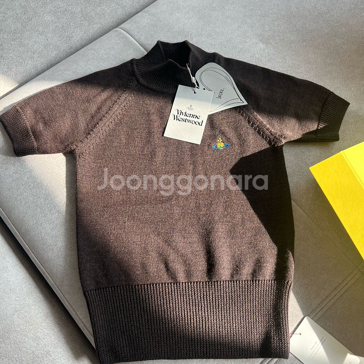 비비안웨스트우드 베아 터틀넥 메리노울 반팔 니트--10