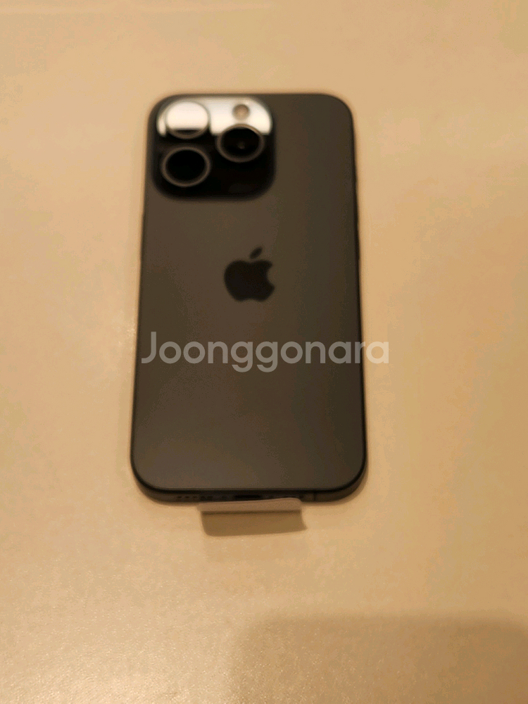 아이폰15프로 256GB 블랙티타늄 리퍼 후 미사용--1