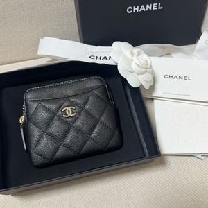 샤넬 클래식 캐비어 지퍼 카드지갑 내장칩 새제품