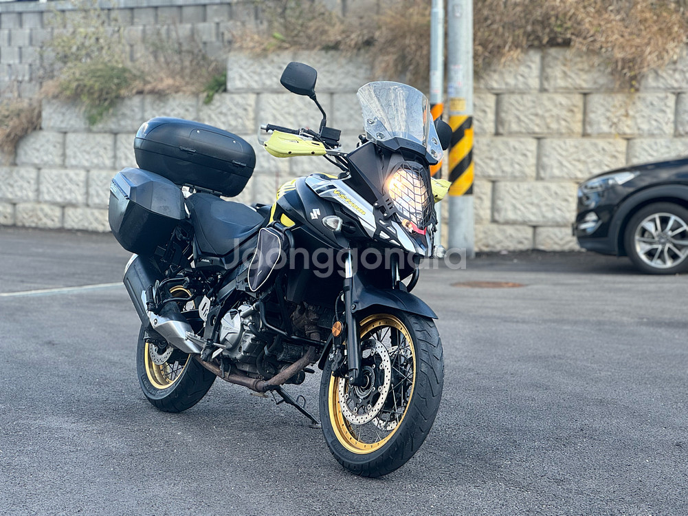 브이스트롬 650 xt 17년식 abs 4만키로 판매합니다--0