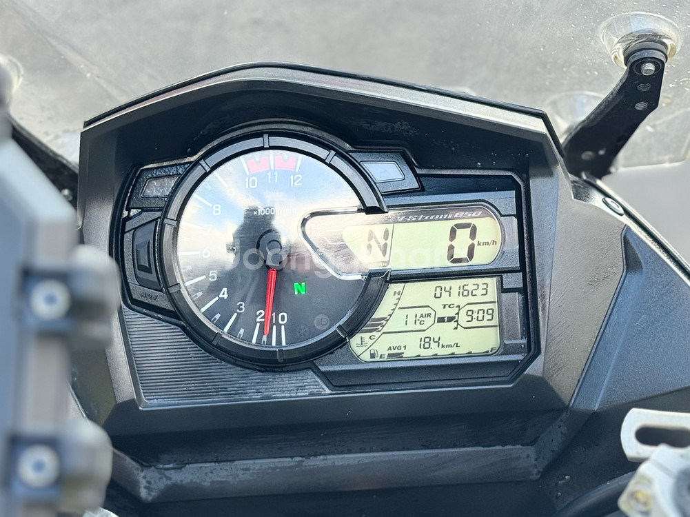 브이스트롬 650 xt 17년식 abs 4만키로 판매합니다--9