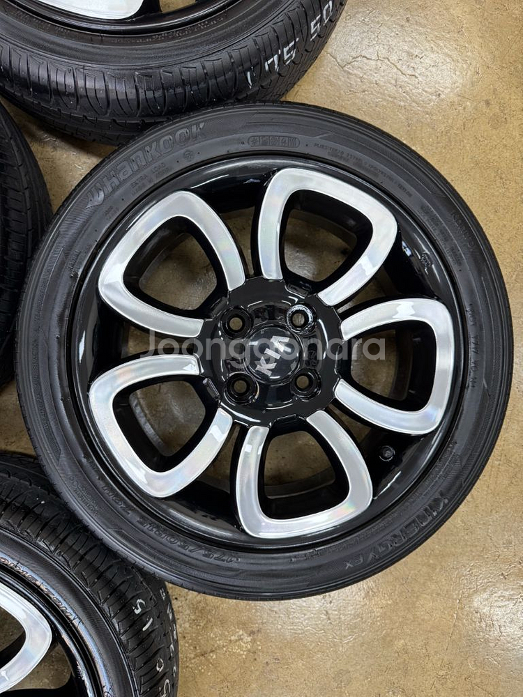 모닝,레이 장착 15인치 순정휠타이어 팝니다--2