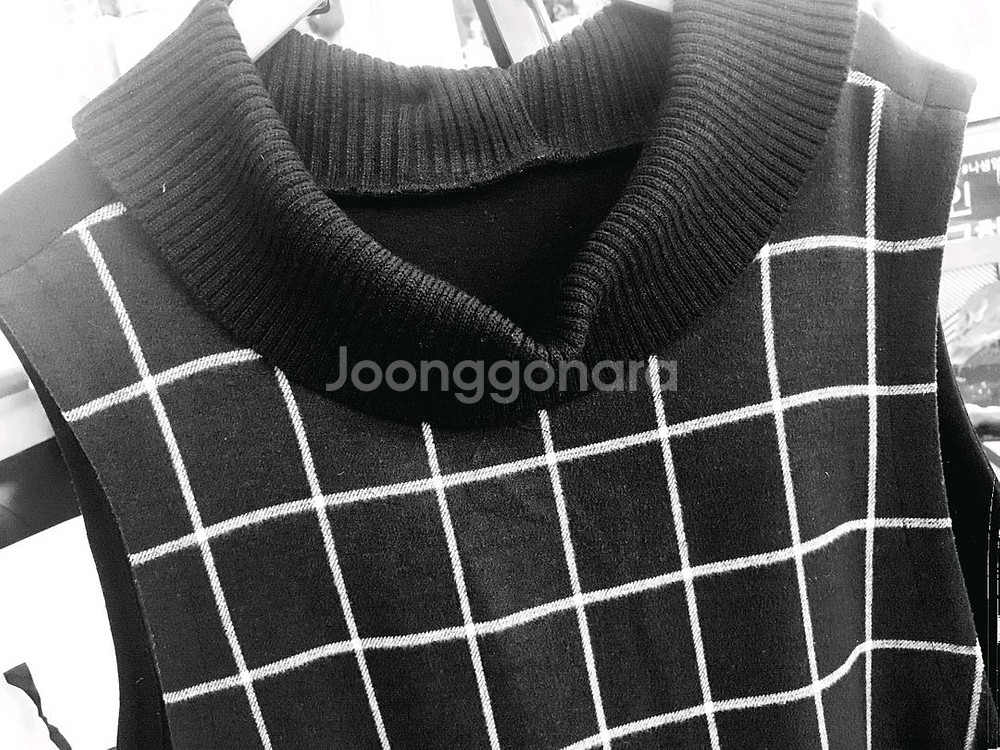 체크 패턴 니트 원피스--0