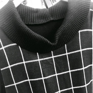 체크 패턴 니트 원피스