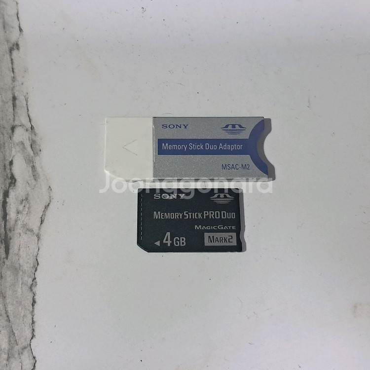 소니 메모리 스틱 PRO DUO 4GB + 어댑터--0