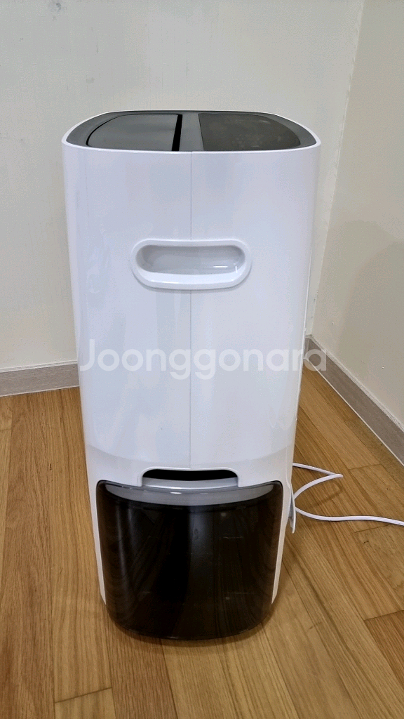 [최신상]위닉스,제습기 뽀송 대용량 17L 팝니다.(거의새제품)--3