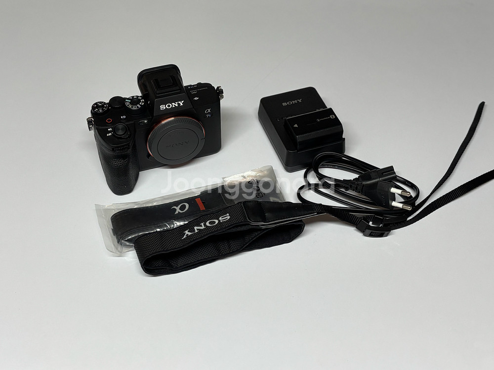 미러리스 카메라 소니 A7S3 팝니다(박스없음)--0