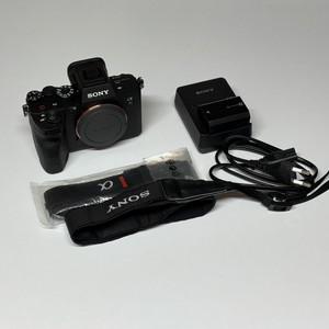 미러리스 카메라 소니 A7S3 팝니다(박스없음)