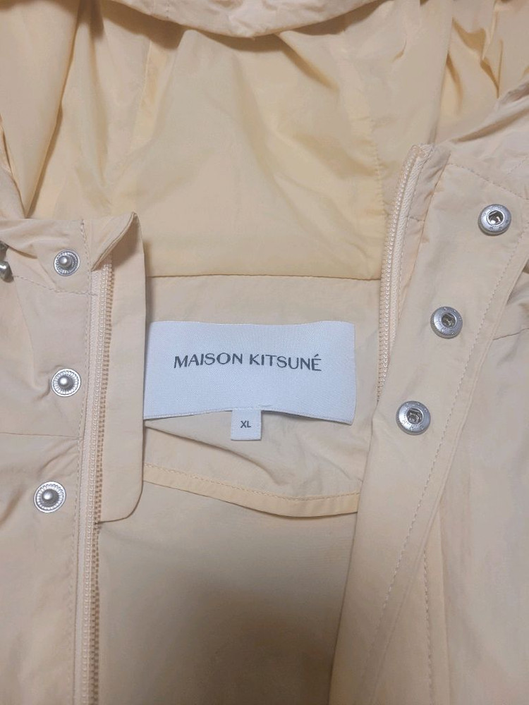 메종키츠네 후드 바람막이 자켓 이미지